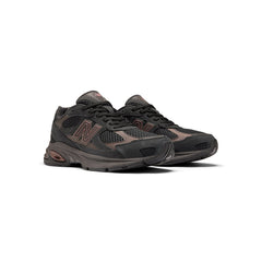 New Balance 2010 (Black/Iridescent)